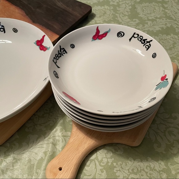 Set of 7 Porcelain Pasta Dishes - Picture 4 of 6